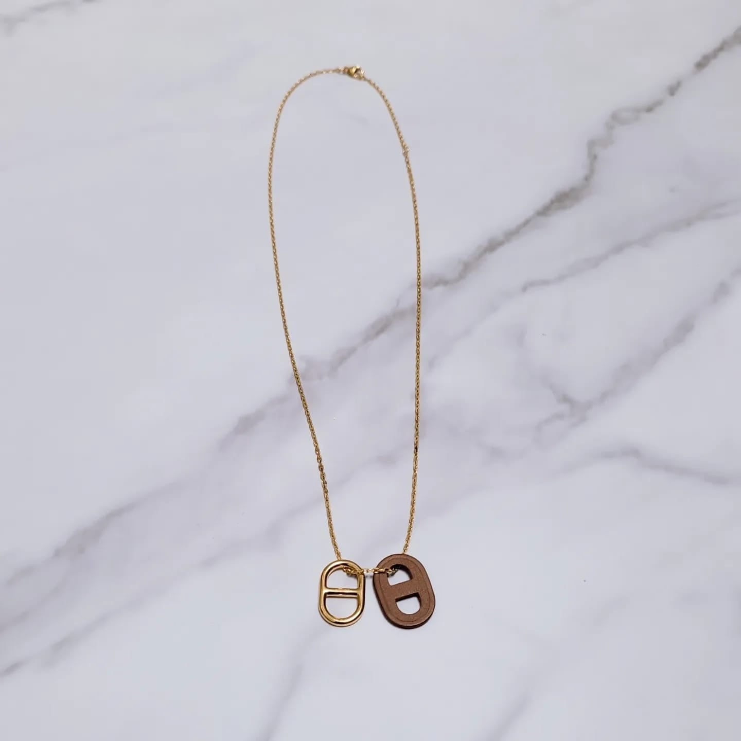 Hermes O'Maillon pendant 皮革及金屬豬鼻啡色金色頸鏈